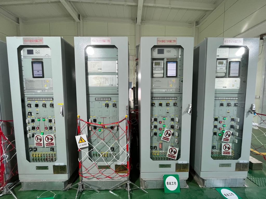 主题教育 · 建新功 | 科技登高——拉斯维加斯3133cc有限自研GIS就地监测显示装置实现首次工程应用-拉斯维加斯3133cc